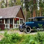 Johnston Canyon Lodge